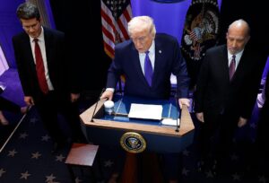 Leia mais sobre o artigo Tarifa global de 15% de Trump: o que muda para o Brasil?